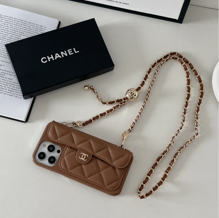 Luxurious iPhone Cover(With chain)