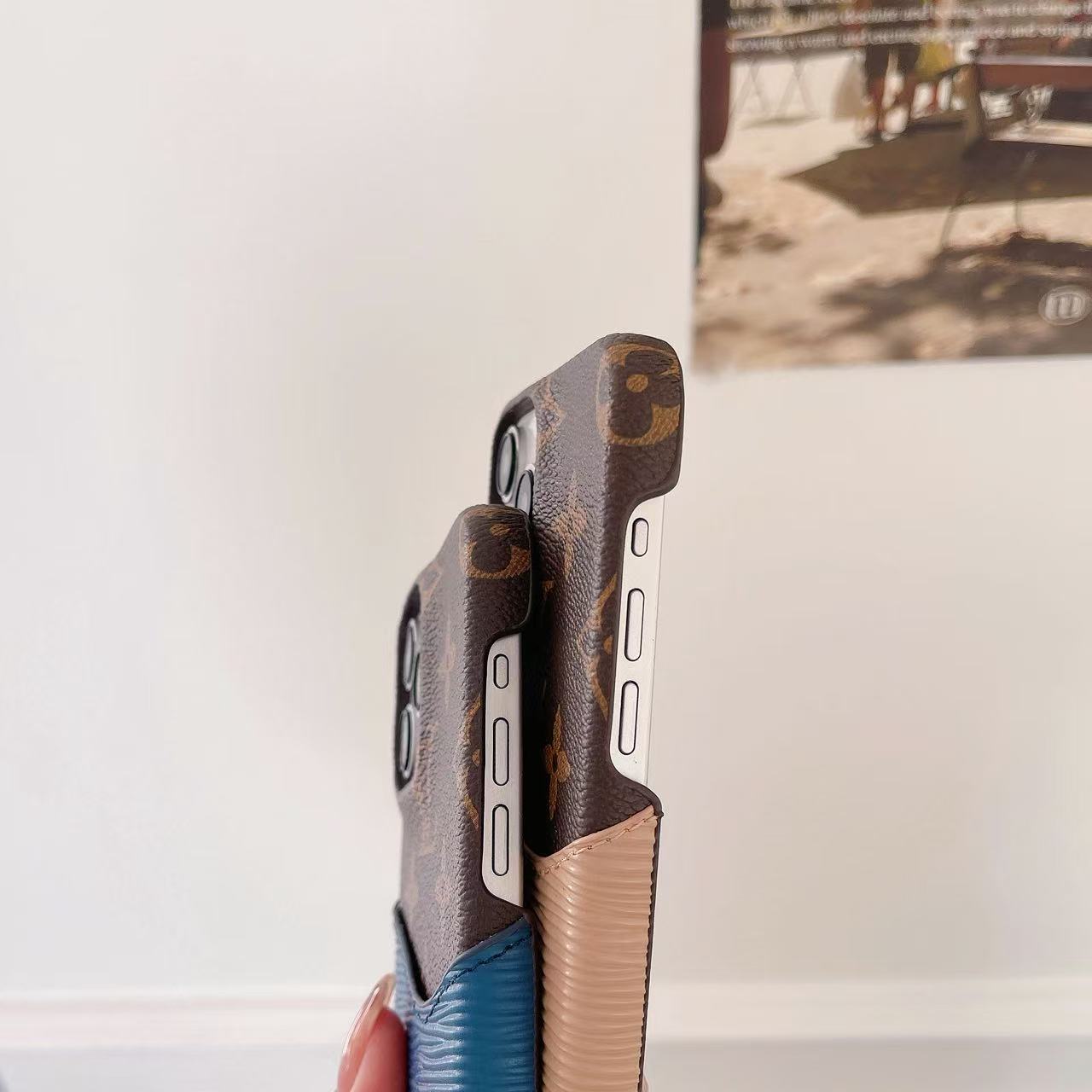 Luxurious iPhone Cover (card slot)